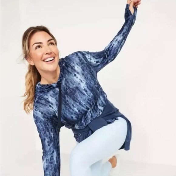 Old Navy Tops - Old Navy Active Breathe On Size Large